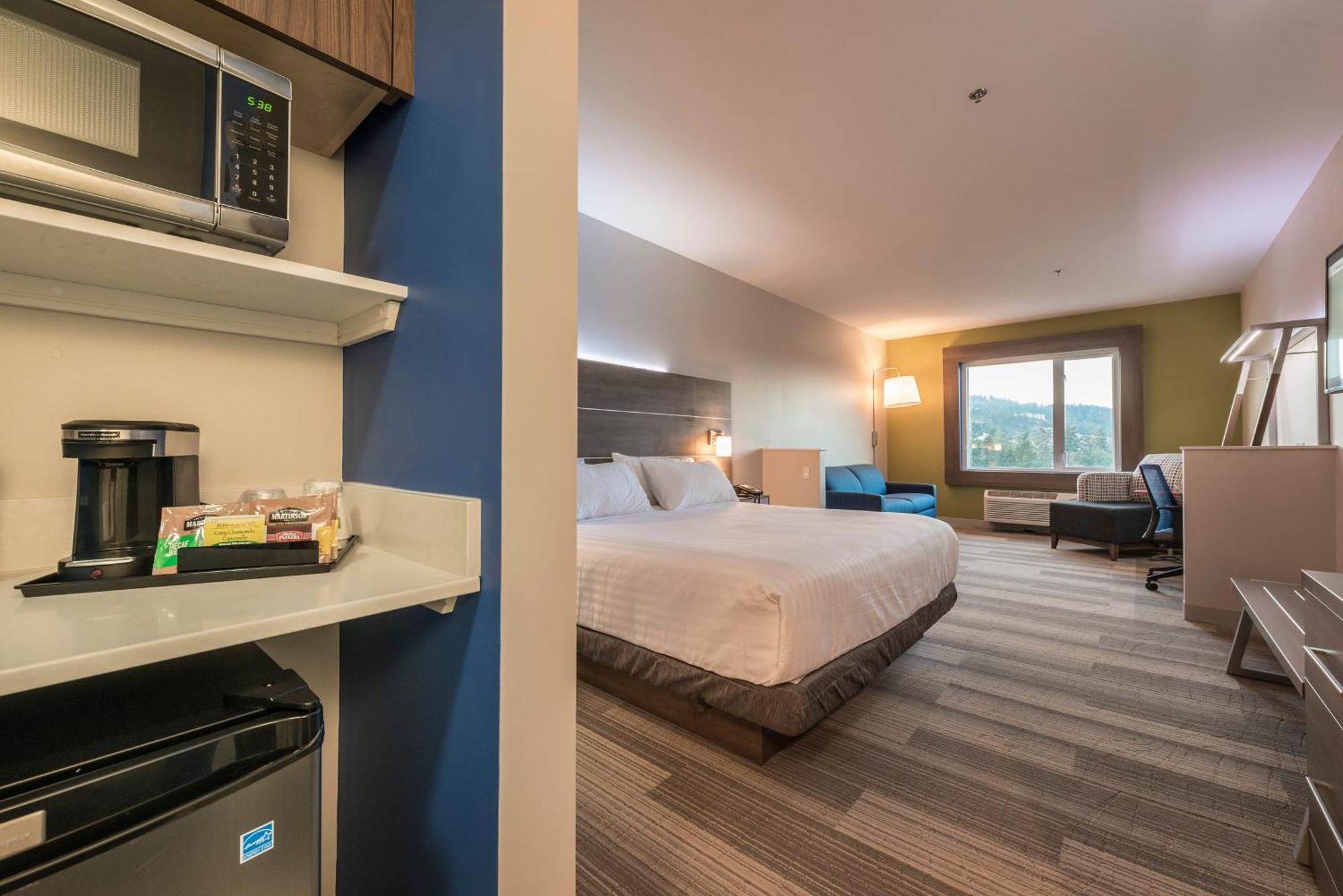 Holiday Inn Express & Suites Victoria-Colwood By Ihg Langford Eksteriør billede