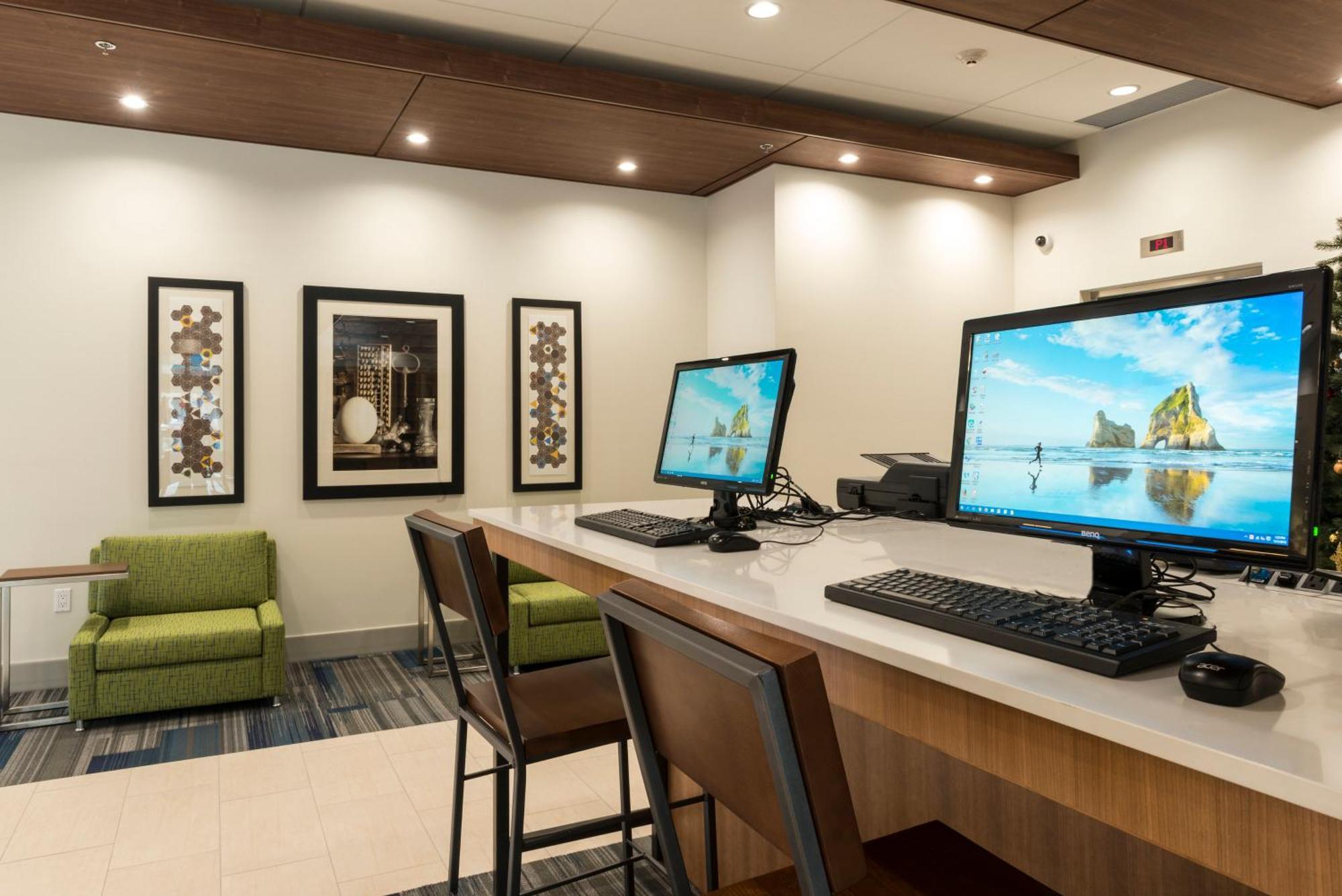 Holiday Inn Express & Suites Victoria-Colwood By Ihg Langford Eksteriør billede